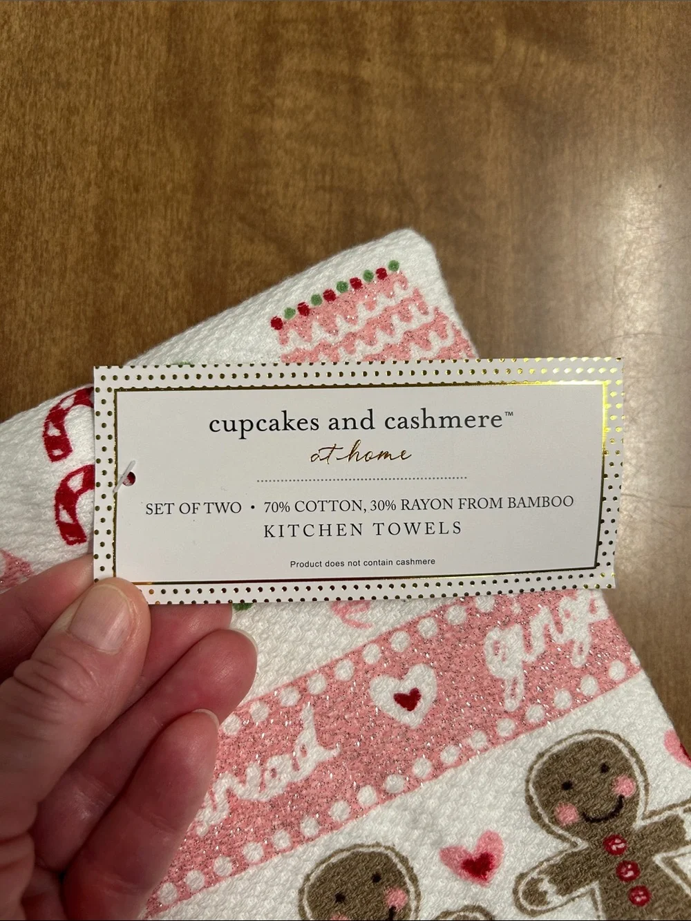 NWT Cupcakes and Cashmere Pink Gingerbread Towels Set of 2 Kitchen